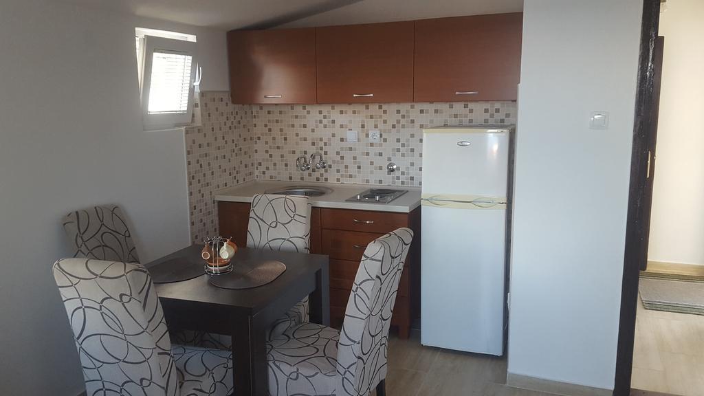 Apartments Diva Dobra Voda Exterior photo
